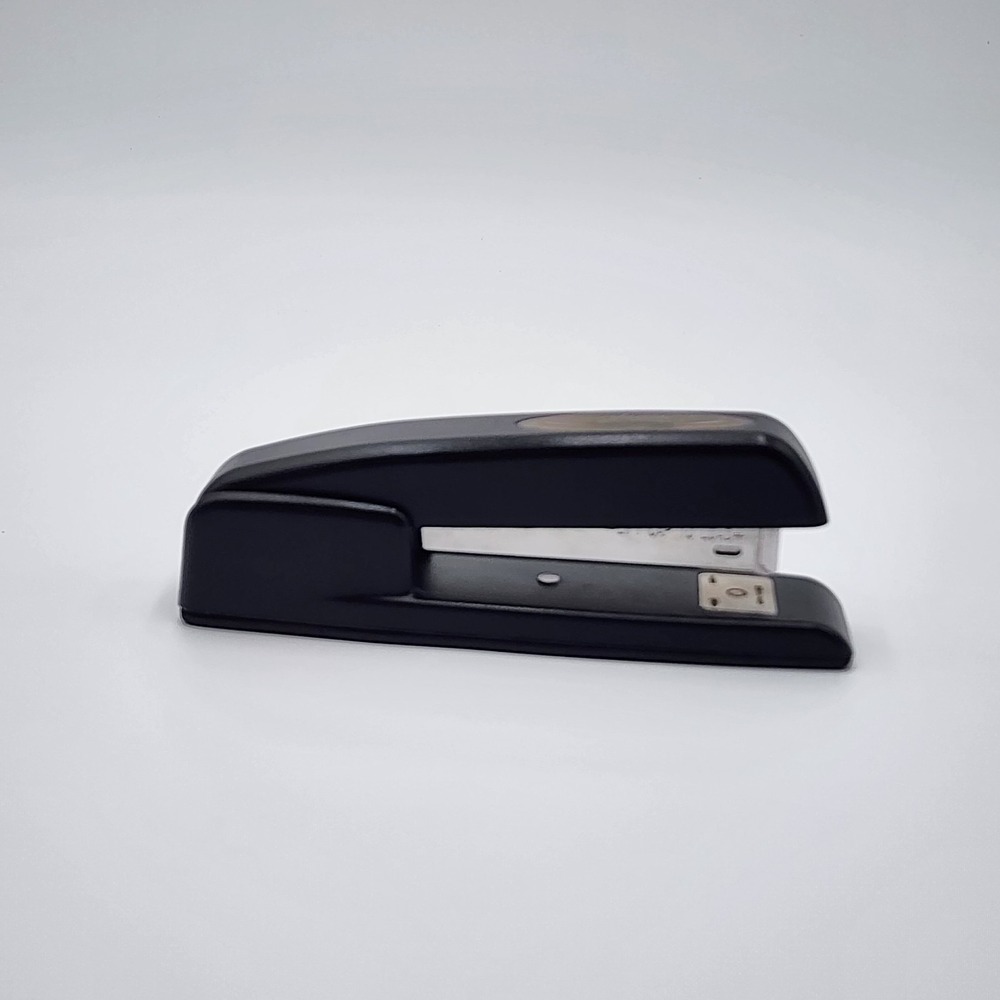 Swingline 747 Stapler Black Oval Embossed Script Tested Works Classic Office - Picture 2 of 10